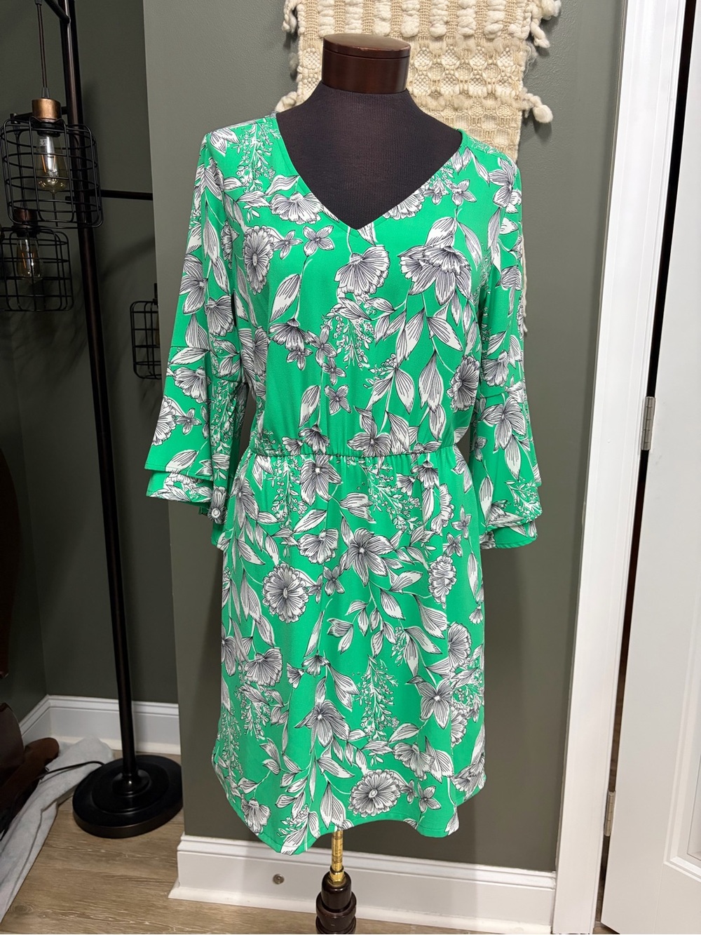 A New Day Floral V-Neck Green Dress with Elastic Waist NWT